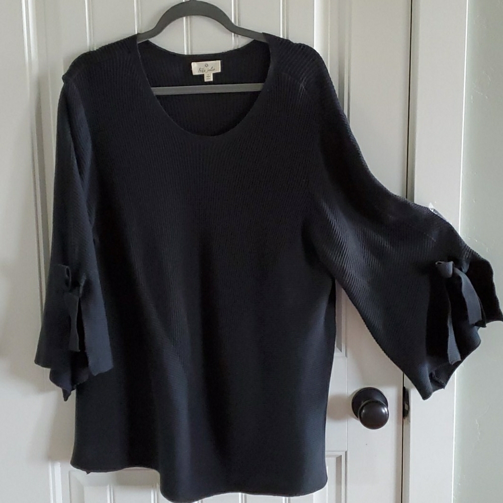Tres Jolie Black sweater